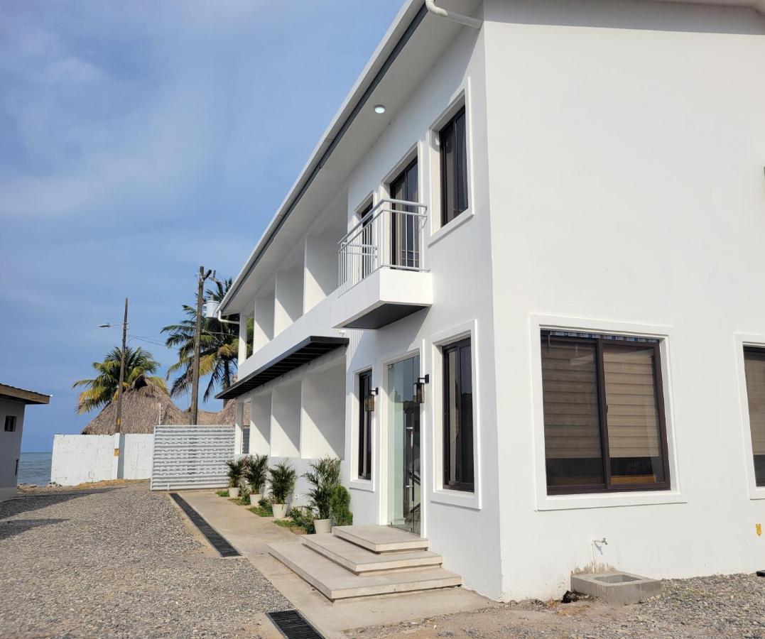 Tramonto Boutique Hotel La Ceiba Exterior photo