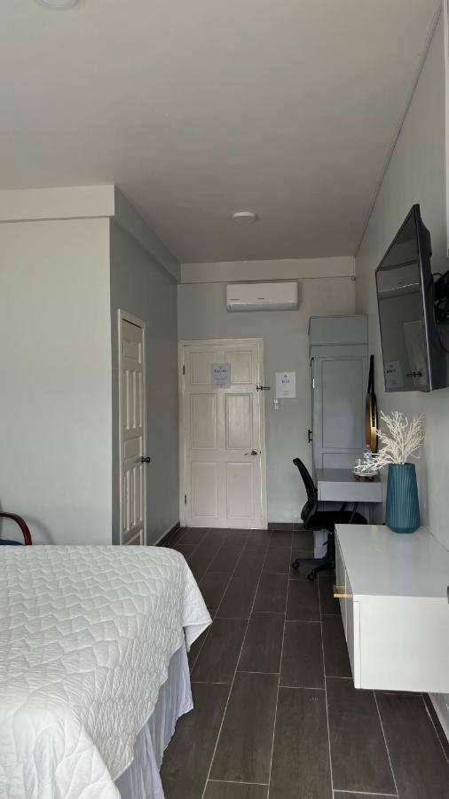 Tramonto Boutique Hotel La Ceiba Exterior photo